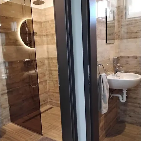 Fonyodapartman 公寓 *