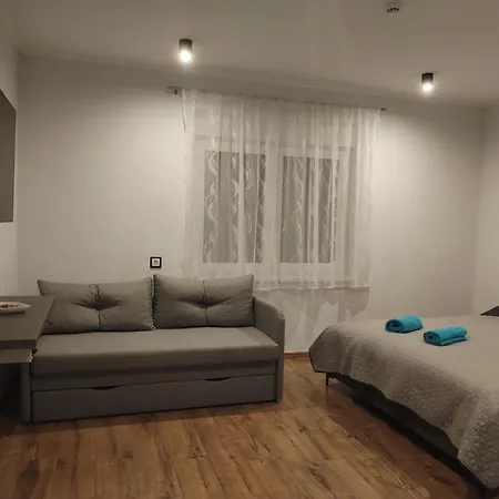 公寓 Fonyodapartman *